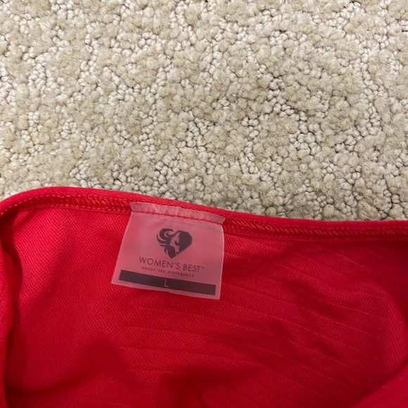 Woman’s best sports bra - Picture 2 of 3